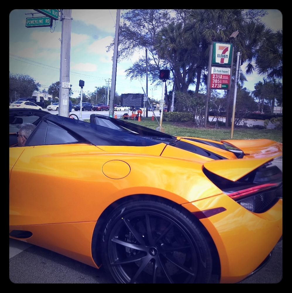 Meet your Posher, Justin